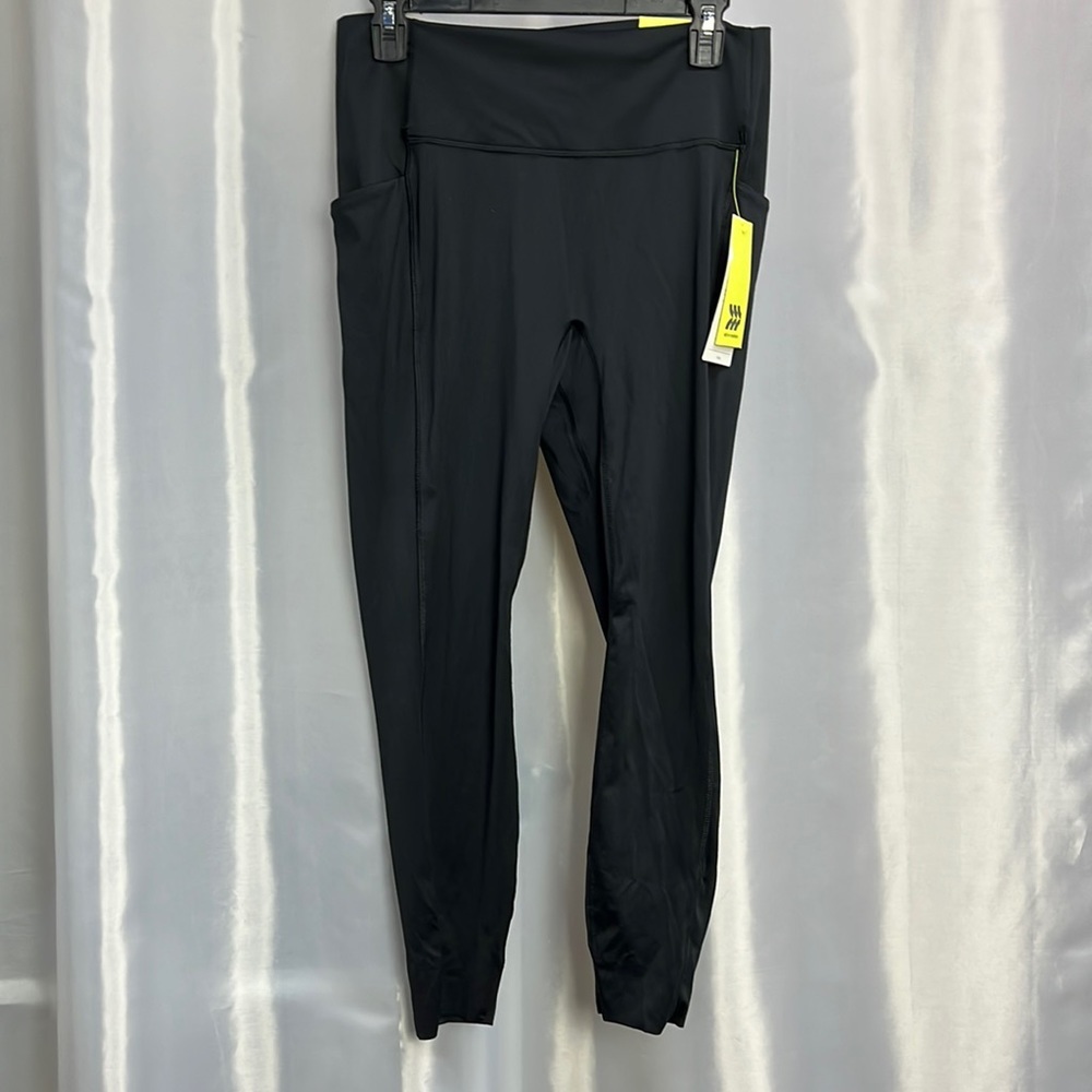 All in motion, high rise, leggings. 1305